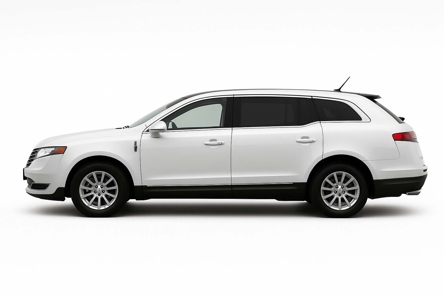 Lincoln MKT photo